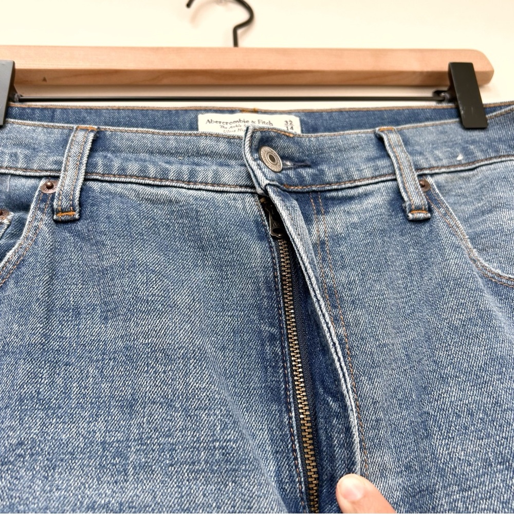Abercrombie & Fitch Ankle Straight Ultra High Rise Medium Wash size 32 / 14 - Picture 11 of 14